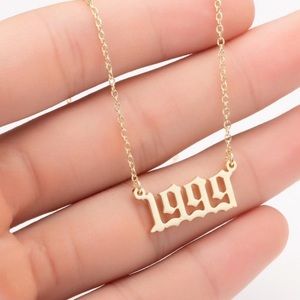 1999 Gold Fashion Necklace